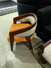 Load image into Gallery viewer, 23303 Chair A