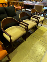 Load image into Gallery viewer, 23303 Chair B
