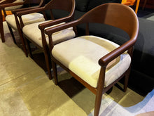Load image into Gallery viewer, 23303 Chair B