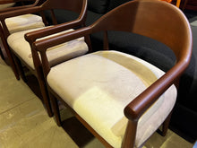Load image into Gallery viewer, 23303 Chair B