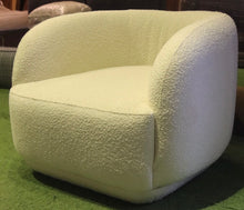 Load image into Gallery viewer, 25162A Accent Chair