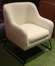 Load image into Gallery viewer, 25162F Accent Chair