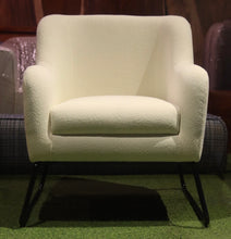 Load image into Gallery viewer, 25162F Accent Chair