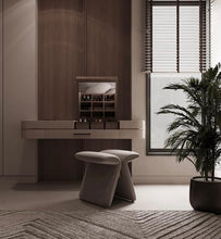 Load image into Gallery viewer, Kopo Stool
