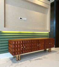 Load image into Gallery viewer, 21 Console