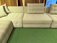 Load image into Gallery viewer, 24194 Couch