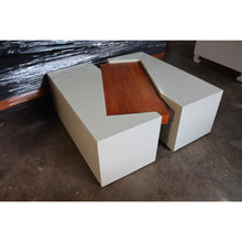 Load image into Gallery viewer, Box-it Coffee Table