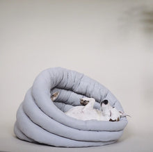 Load image into Gallery viewer, Farabu Pet Pillow