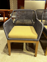 Load image into Gallery viewer, Pascaso Chair