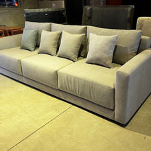Load image into Gallery viewer, 22149 Couch