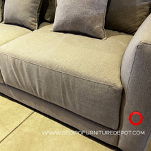 Load image into Gallery viewer, 22149 Couch