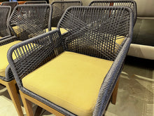 Load image into Gallery viewer, Pascaso Chair