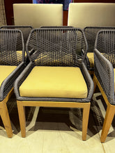 Load image into Gallery viewer, Pascaso Chair