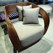 Load image into Gallery viewer, Hergla Accent Chair