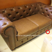 Load image into Gallery viewer, Chesner Couch