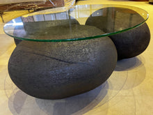 Load image into Gallery viewer, Maan Center Table