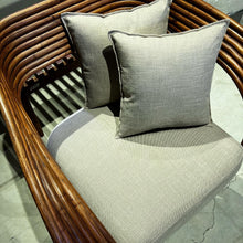 Load image into Gallery viewer, Hergla Accent Chair