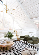 Load image into Gallery viewer, Mink Chair