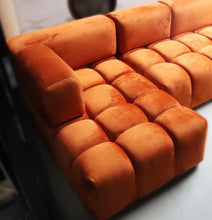 Load image into Gallery viewer, Torres Couch