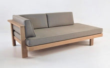 Load image into Gallery viewer, New York Sofa