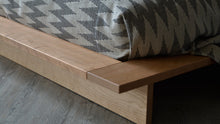Load image into Gallery viewer, Nippy Wooden Bed