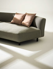 Load image into Gallery viewer, Cresen Couch