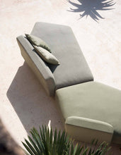 Load image into Gallery viewer, Cresen Couch