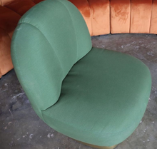 Load image into Gallery viewer, Seda Couch