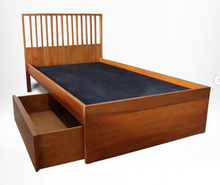 Load image into Gallery viewer, Steffi Bedframe
