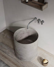 Load image into Gallery viewer, Eislan Bathroom