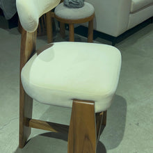 Load image into Gallery viewer, 23206 Fernando Bar Chair
