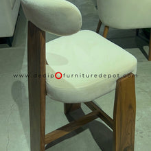 Load image into Gallery viewer, 23206 Fernando Bar Chair
