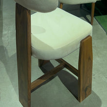 Load image into Gallery viewer, 23206 Fernando Bar Chair
