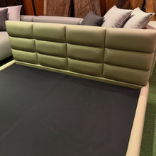 Load image into Gallery viewer, 2509 BED FRAME
