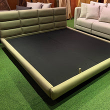 Load image into Gallery viewer, 2509 BED FRAME
