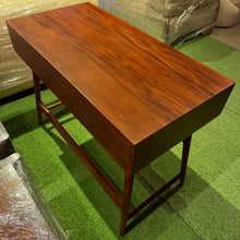 Load image into Gallery viewer, 24195 Office Table
