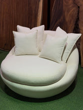 Load image into Gallery viewer, 2585 Accent Chair
