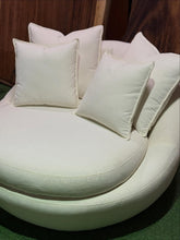 Load image into Gallery viewer, 2585 Accent Chair

