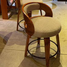 Load image into Gallery viewer, 2585 Bar Chair
