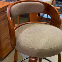 Load image into Gallery viewer, 2585 Bar Chair
