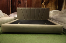 Load image into Gallery viewer, 2585D Bed Frame
