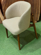 Load image into Gallery viewer, 24195X Chair
