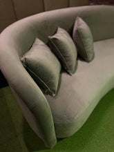 Load image into Gallery viewer, 25162 Couch
