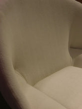 Load image into Gallery viewer, 25162H Accent Chair
