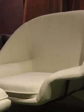 Load image into Gallery viewer, 25162H Accent Chair
