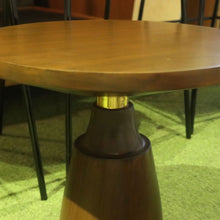 Load image into Gallery viewer, 25137 Side Table
