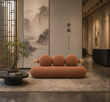 Load image into Gallery viewer, Qiu Accent Couch
