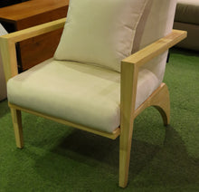 Load image into Gallery viewer, 24130 Accent Chair
