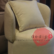 Load image into Gallery viewer, 2526 Accent Chair
