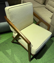 Load image into Gallery viewer, 24195 Accent Chair
